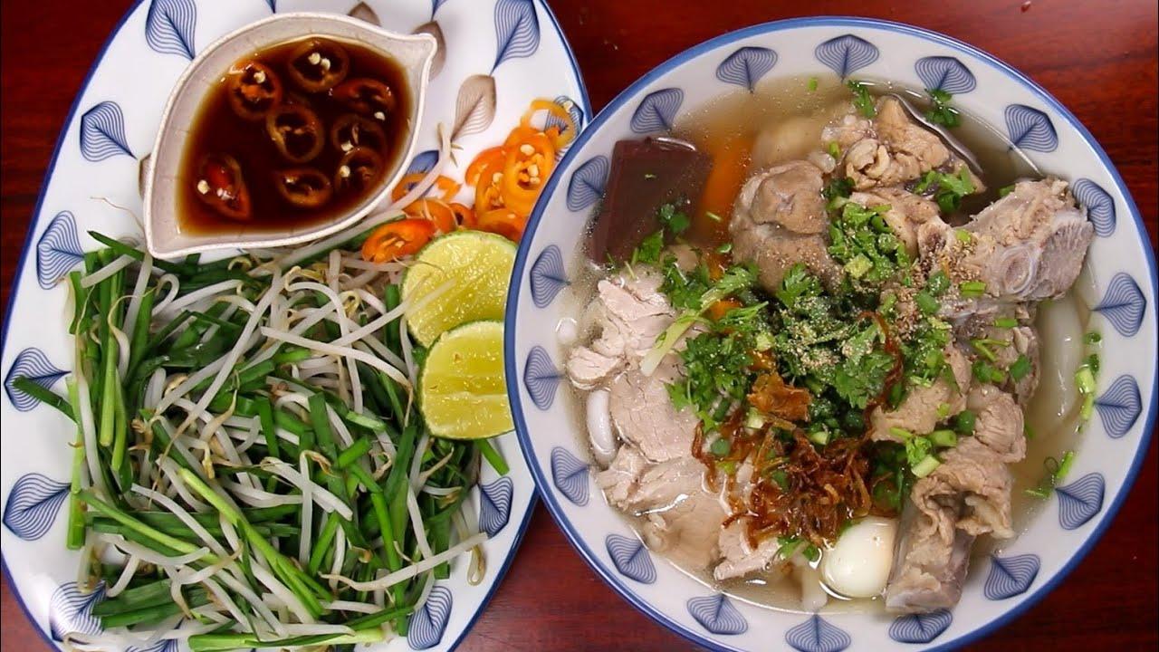 banh-canh-xuong-heo-