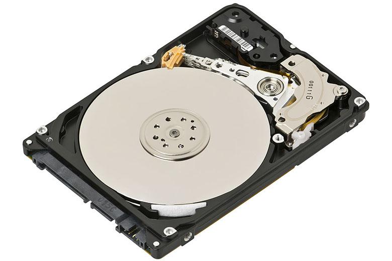 kiểm tra ổ cứng laptop là SSD hay HDD: ổ HDD là gì