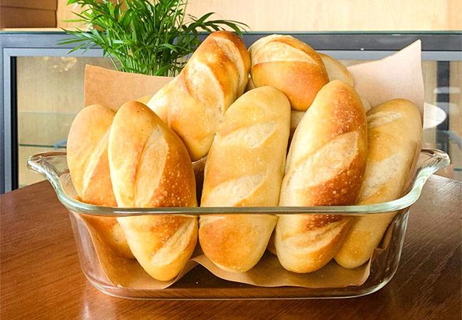 1 ổ bánh mì bao nhiêu calo? Ăn nhiều có mập không?