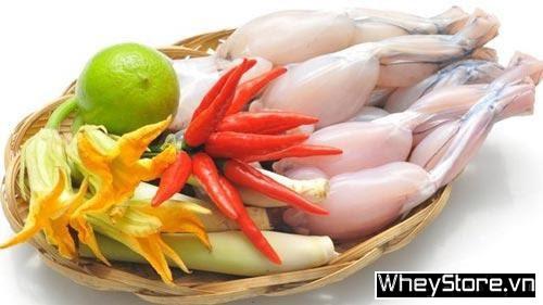 100g thịt ếch bao nhiêu calo? Ăn thịt ếch có béo không? - Ảnh 1