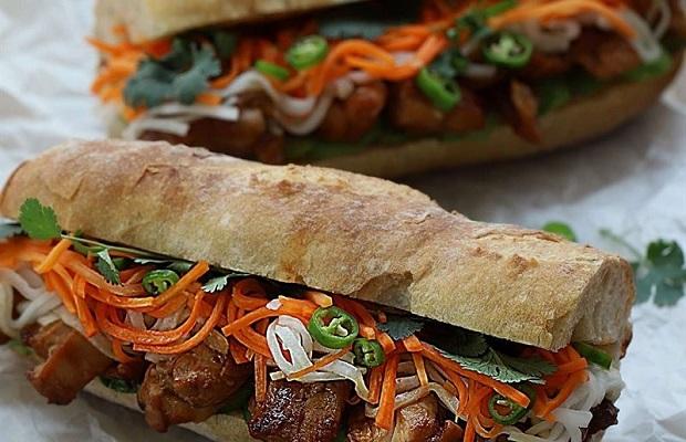 bánh mì kẹp thịt đậm đà