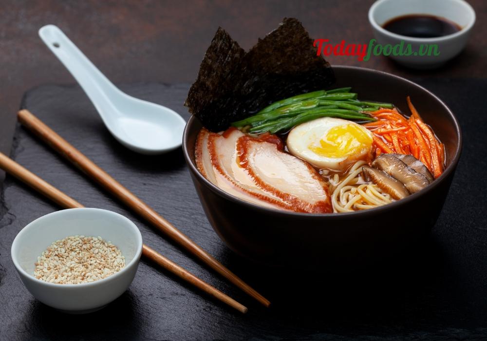 Mì Ramen Nhật Bản: Hương Vị Truyền Thống và Cách Nấu Tại Nhà