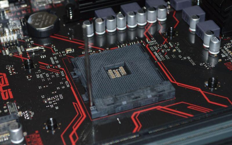 Mainboard là gì? Tìm hiểu vai trò, chức năng, phân loại main máy tính