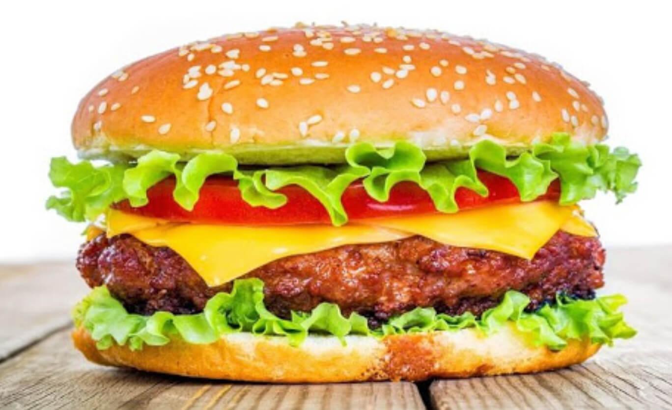 1 cái Hamburger bò bao nhiêu calo? Ăn Hamburger có béo không?